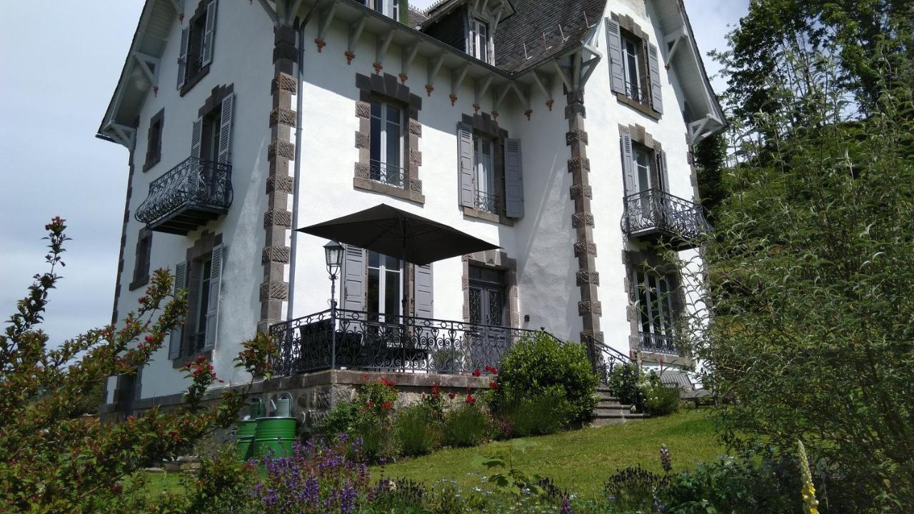 La Maison Normande Saint-Cirgues-de-Jordanne Exteriör bild